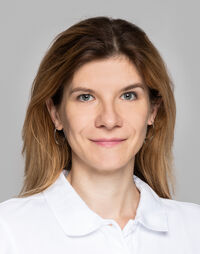 Dr. Simone Stierschneider